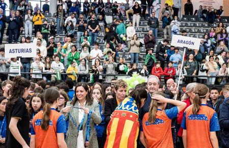 Patricia Cavada y Elisa Aguilar presidieron el acto de clausura del Campeonato de España. 