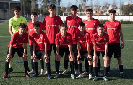 El infantil B del San Fernando CD se proclamó campeón tras ganar a La Salle en Puerto Real y donde presentó este once inicial. 