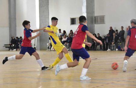 El Cadista de la Isla infantil le marcó 8 goles al Ciudad de Cádiz.
