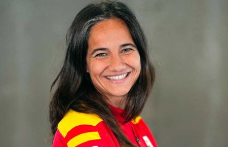 Yurena Panadero dirige al equipo senior femenino del CH San Fernando. 