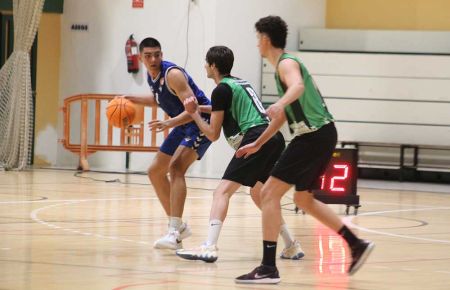 El CB San Fernando se complica más la permanencia.