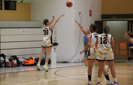 Laura Molina fue decisiva en el triunfo de la SD Candray.
