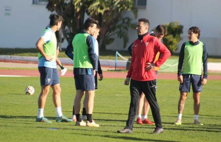 Dani Mori confía en la victoria del San Fernando CD ante el líder. 