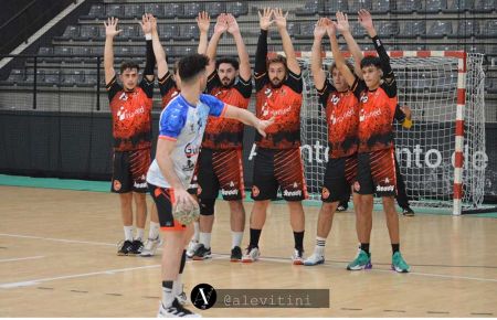El BM San Fernando sufrió su segunda derrota de la temporada.