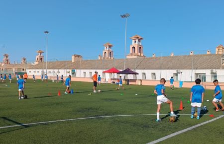 El Campus se está celebrando en el campo anexo 2 de Bahía Sur.