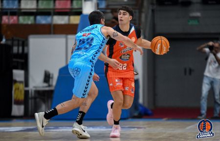Carlos Varela, en la final Leyma Básquet Coruña-Breogán. 