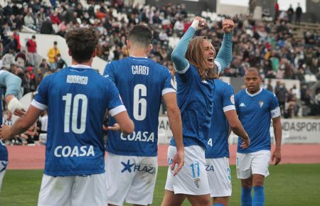 Galería con 50 fotos del derbi en La Línea que deja al San Fernando CD como cuarto clasificado