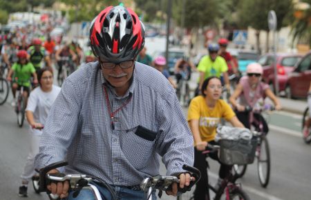 Galería con 43 fotos del Día de la Bicicleta en el que participaron 1.500 isleños