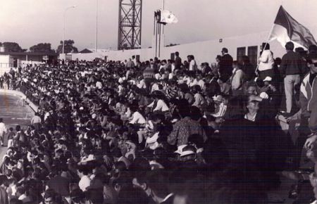 Una galería con 50 fotos que resume los 30 años de historia del estadio municipal de Bahía Sur
