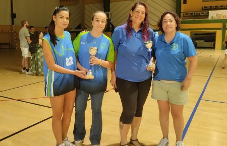 Amigos del baloncesto y + Que Veteranas Millenium ganan la Liga de invierno de ADAAB del Sur