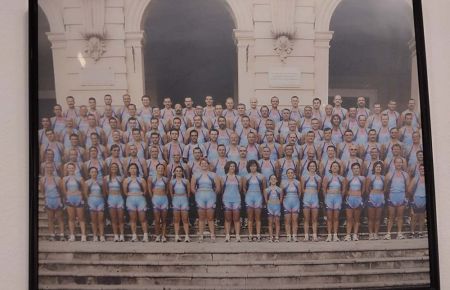 Galería con 38 fotos de la exposición por los 30 años de vida del club Carmona Páez