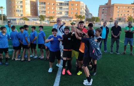 CAFI cerró la temporada 23-24 distinguiendo a los equipos isleños que han sido campeones y a los tres ascendidos de categoría