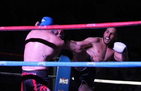 Galería con 42 fotos de la velada de Artes Marciales en la plaza de toros isleña